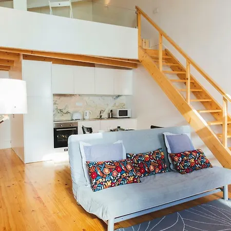 Aposentus -Romantic Mezzanine Apartment With A Balcony Porto Exterior photo