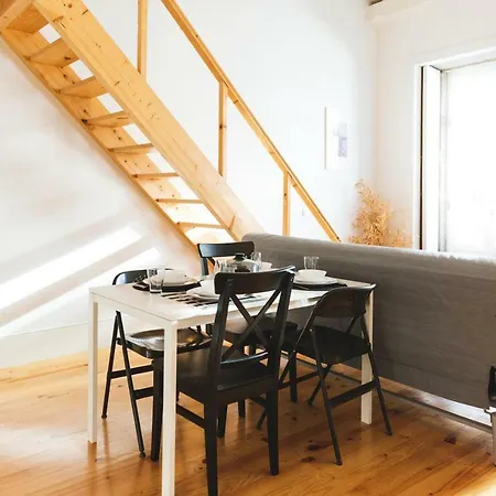 Aposentus -Romantic Mezzanine Apartment With A Balcony Porto Exterior photo