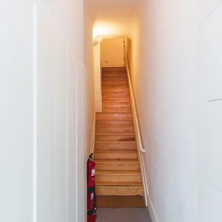 Aposentus -Romantic Mezzanine Apartment With A Balcony Porto Exterior photo
