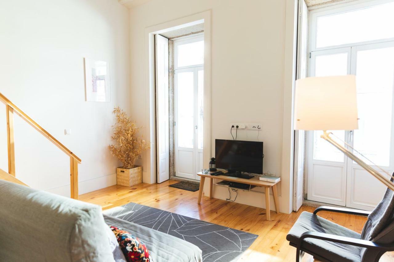 Aposentus -romantic Mezzanine With A Balcony Apartment Porto